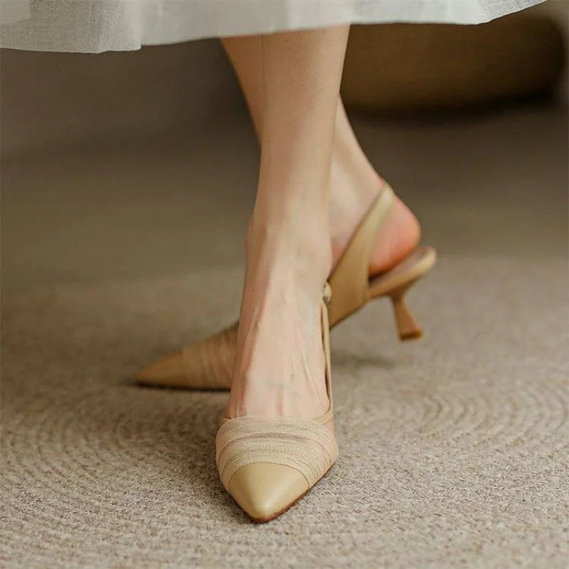 Conrad סנדלי עקב