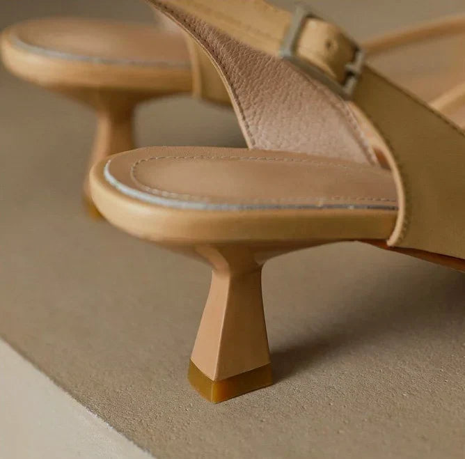 Conrad סנדלי עקב