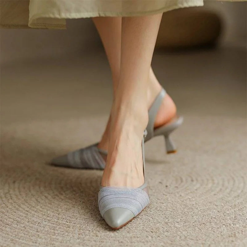 Conrad סנדלי עקב