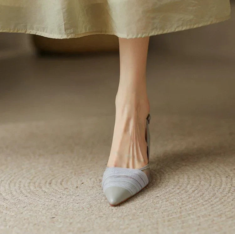 Conrad סנדלי עקב