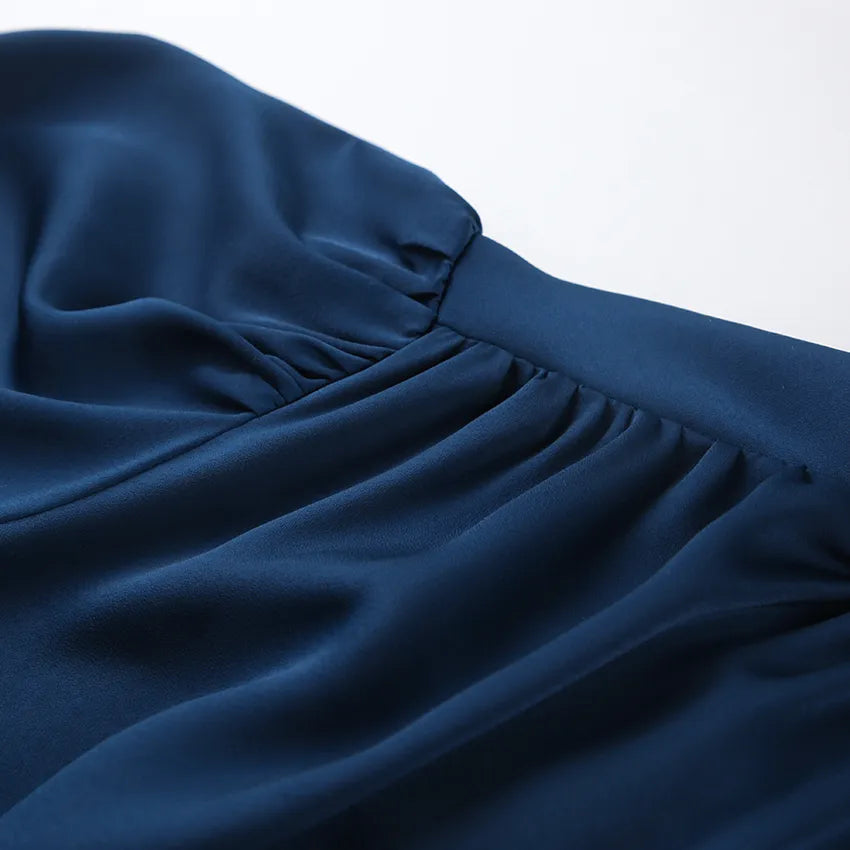 Brian שמלת מידי עם צווארון גבוה